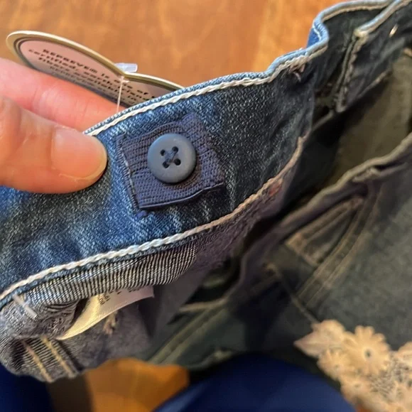 New Jordache denim lace shorts - Picture 14 of 16